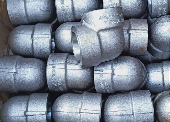 Локоть ASME B16.11 A105 3000 Lbs гнезда сваривая продетый нитку штуцер кованой стали